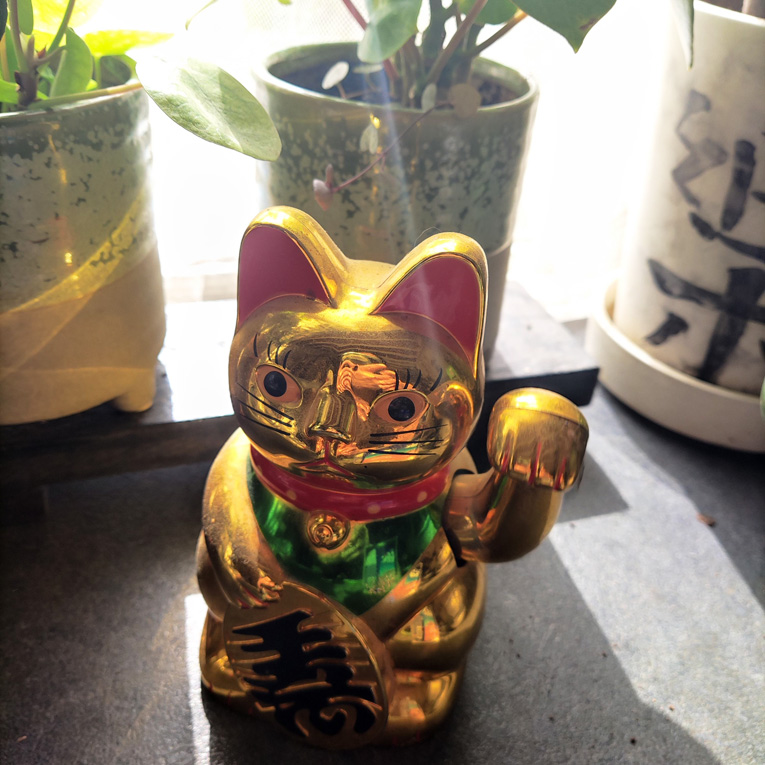 le chat porte bonheur maneki neko
